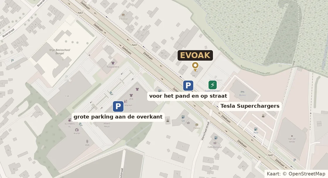 Kaartje van de Zelebaan in Lokeren met EVOAK op nummer 98, parkeren voor het pand en op straat, een grote parking aan de overkant en Tesla Superchargers naast de deur